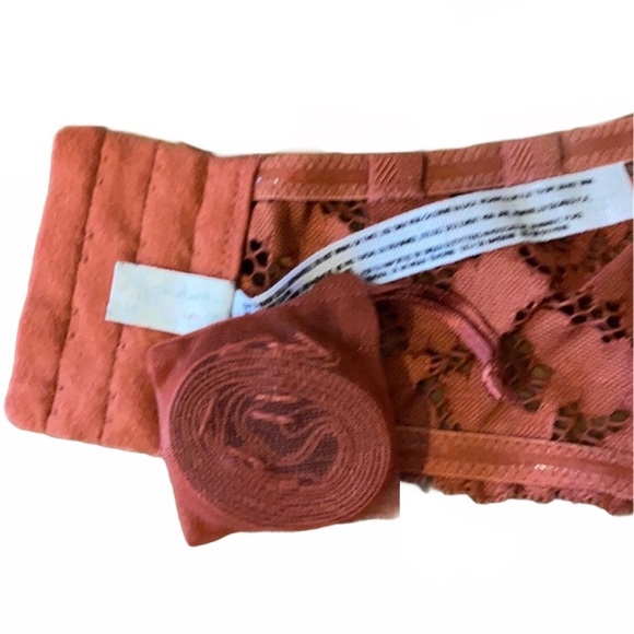 FREE PEOPLE Lace Bra Love Letters Convertible Straps Strapless Halter Red NWT - Picture 7 of 15